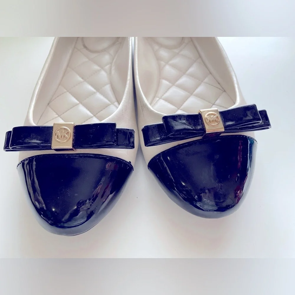 Michael Kors womens Sandals - size 7.5 - Picture 11 of 12